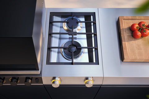 Kleiner und großer Brenner für vielseitiges Kochen
