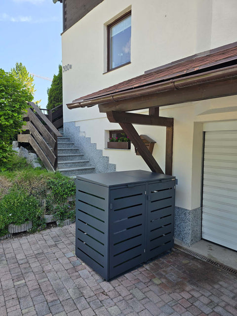 Anthrazitfarbene Mülltonnenbox Alubert 2er für 240 Liter