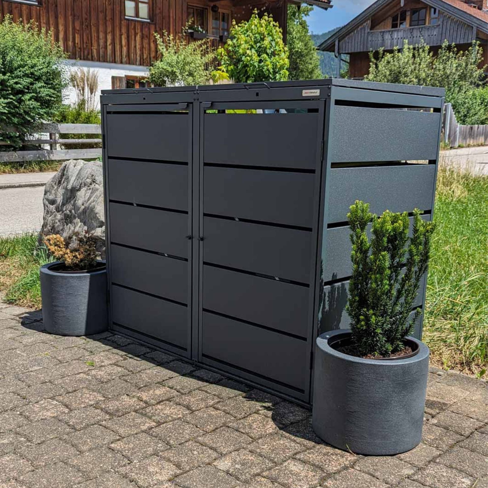 Garbage bin box 2 boxes for 120l & 240l bins | BIO Stefan