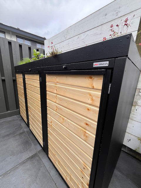 Schwarze Mülltonnenbox Holzmichl 3er mit Holzfront und Pflanzdach (240 Liter)