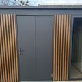 Originalfoto: Lamellot Gartenhaus aus Metall in Anthrazit RAL 7016, Frontansicht